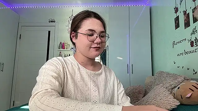 Janice Vasquez online show from 05-11-26, 12:50