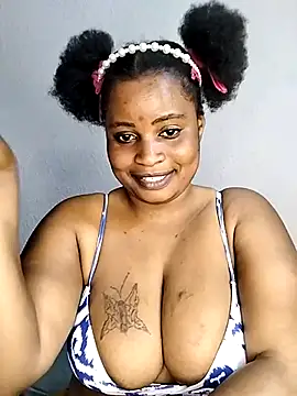 Snapshot of JuicyHoney_01 chatting on 06-15-26, 07:57 JuicyHoney 01 online show from 06-15-26, 07:57