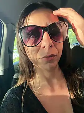 GirlNextDoorBianca online show from 05-31-26, 06:31