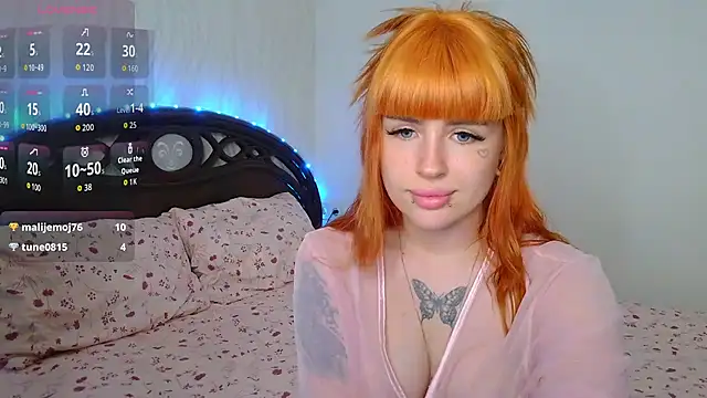 Snapshot of VelvetEmber chatting on 05-31-26, 06:20 VelvetEmber online show from 05-31-26, 06:20