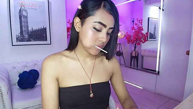 Madisson thompsonn online show from 06-24-26, 07:44