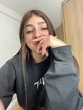 sophiagc online show from 06-16-26, 04:12