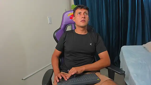 playboy Felipe online show from 06-29-26, 07:57