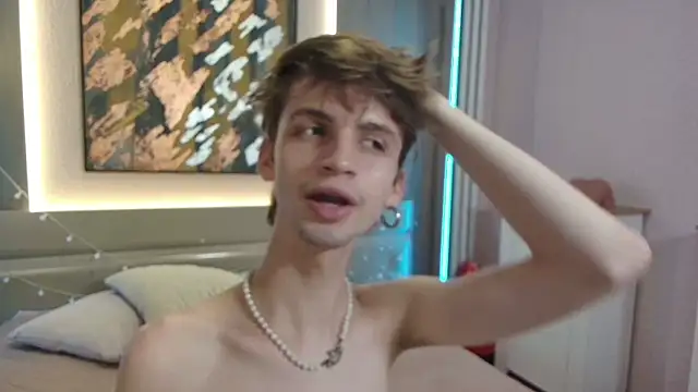 Bimbo boy  online show from 06-14-26, 02:29