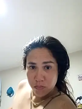 Snapshot of Brittanyfosho chatting on 05-18-26, 05:56 Brittanyfosho online show from 05-18-26, 05:56