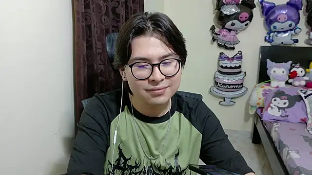 kuromi boy online show from 06-10-26, 01:18