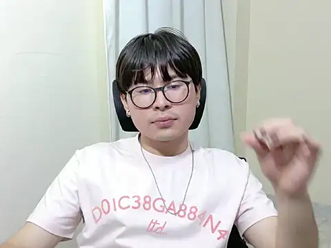 kuromi boy online show from 06-24-26, 03:05