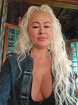 MILFBARBY online show from 09-26-25, 07:26