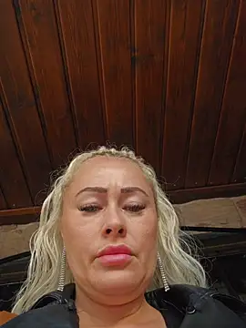 MILFBARBY online show from 10-20-25, 07:09