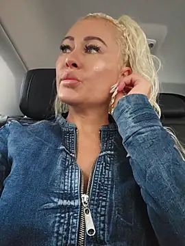 MILFBARBY online show from 09-30-25, 07:14
