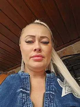 MILFBARBY online show from 04-23-26, 07:04