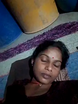 Snapshot of CHANDNi_700 chatting on 06-07-26, 02:44 CHANDNi 700 online show from 06-07-26, 02:44