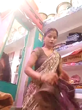 Snapshot of CHANDNi_700 chatting on 06-04-26, 12:43 CHANDNi 700 online show from 06-04-26, 12:43