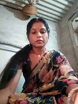 Snapshot of CHANDNi_700 chatting on 06-02-26, 12:38 CHANDNi 700 online show from 06-02-26, 12:38
