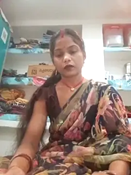 Snapshot of CHANDNi_700 chatting on 06-05-26, 06:52 CHANDNi 700 online show from 06-05-26, 06:52