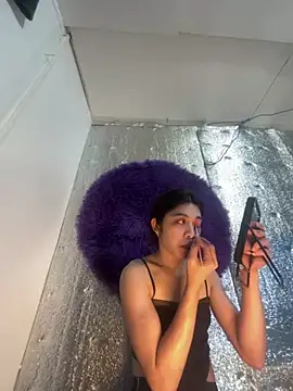 RoseAmarie online show from 05-20-26, 05:48
