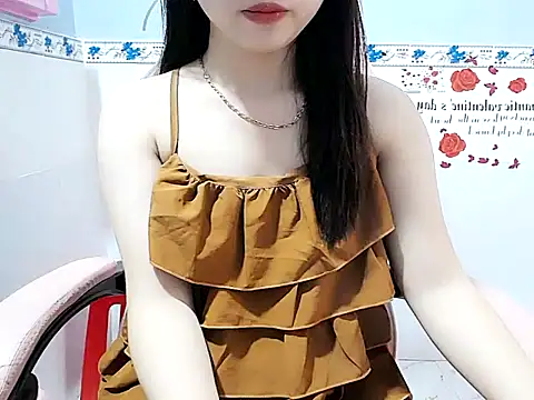 Emilysexy cut online show from 05-13-26, 05:36
