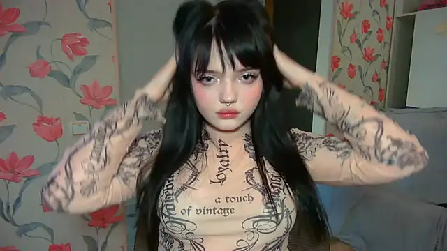 DarkxFoxy online show from 06-14-26, 05:36