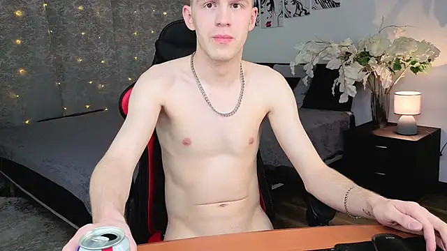Tommy CrashXXX online show from 05-11-26, 04:04