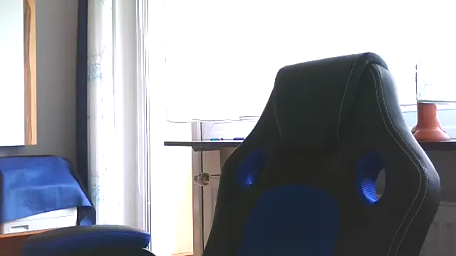 ginamilton online show from 05-11-26, 04:04