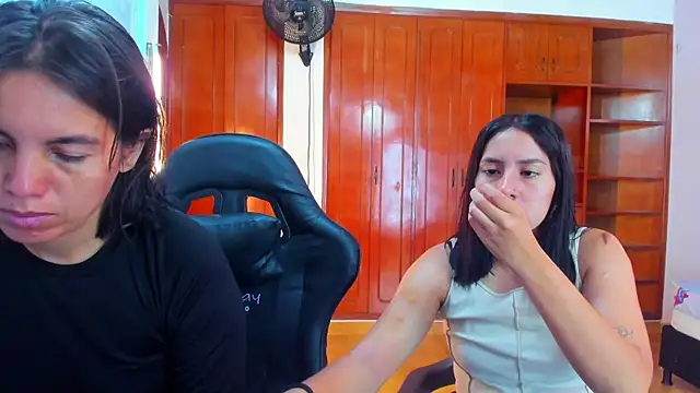 Snapshot of Soffy_and_Emily chatting on 05-22-26, 12:14 Soffy and Emily online show from 05-22-26, 12:14