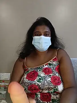 Xbees CT online show from 06-17-26, 04:45