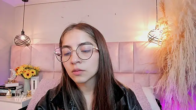 kely morgan online show from 06-20-26, 03:33