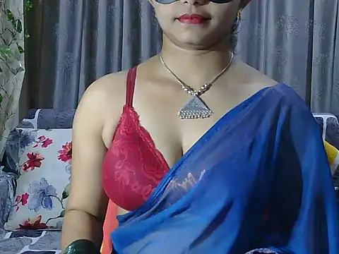 Butterflyy9 online show from 06-17-26, 04:50