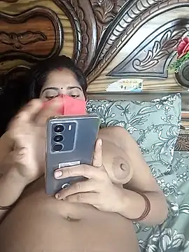 Reshma Hot76 online show from 05-29-26, 06:08