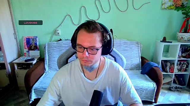 MeLanXolik online show from 06-11-26, 09:39