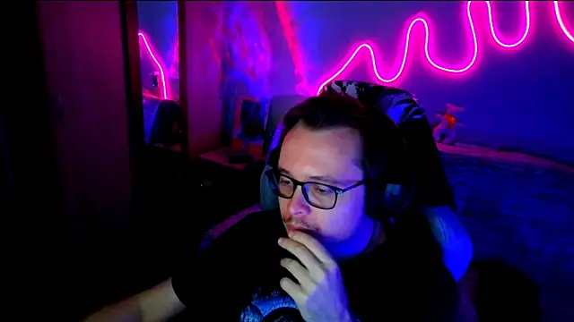 MeLanXolik online show from 05-27-26, 10:28