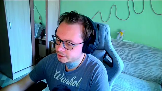 MeLanXolik online show from 05-26-26, 09:07