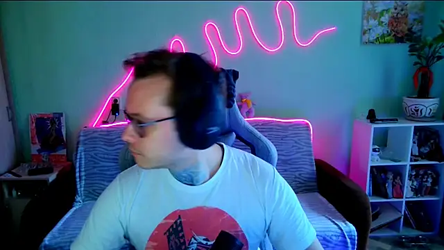 MeLanXolik online show from 05-12-26, 02:34