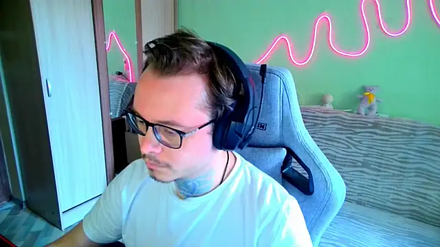 MeLanXolik online show from 06-01-26, 08:14