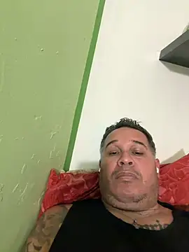 eduardba82 online show from 05-20-26, 08:50