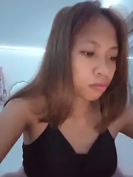 Snapshot of sweetpinayxxx chatting on 06-22-26, 04:37 sweetpinayxxx online show from 06-22-26, 04:37