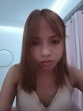 Snapshot of sweetpinayxxx chatting on 06-18-26, 12:43 sweetpinayxxx online show from 06-18-26, 12:43