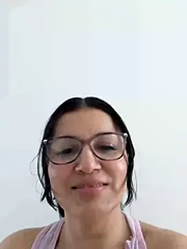 Casandra inthemorning online show from 05-28-26, 01:06