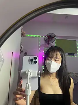 Lov3lily online show from 06-09-26, 04:41
