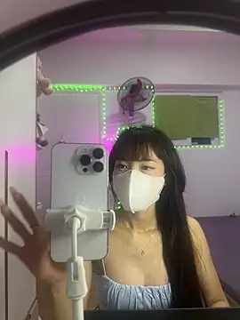Lov3lily online show from 06-14-26, 08:15