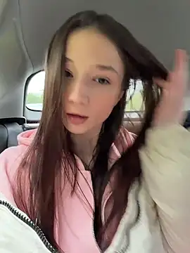hiding-mila online show from 05-16-26, 01:59