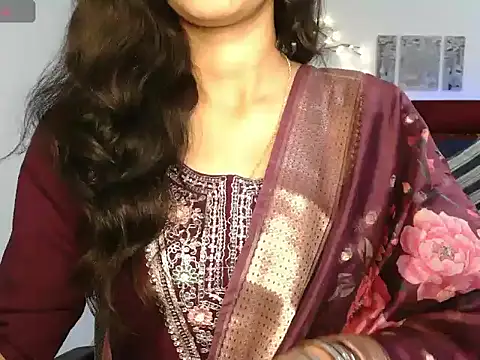 Snapshot of Moksha_ chatting on 05-29-26, 02:17 Moksha online show from 05-29-26, 02:17