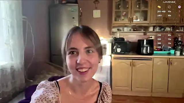 DaphneAmor online show from 06-19-26, 05:19