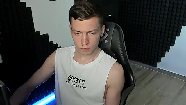 More than friend online show from 06-19-26, 04:57