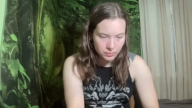 mo0ngoddess online show from 10-11-25, 01:39