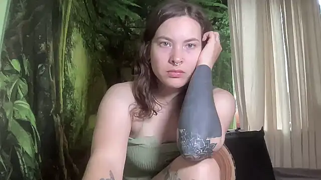 mo0ngoddess online show from 10-15-25, 01:04