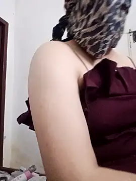 Hot Niya2 online show from 05-17-26, 06:52