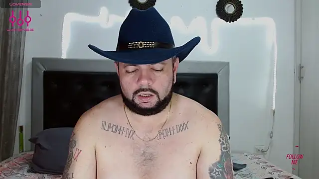 Snapshot of perverseveteranmanxxx chatting on 10-12-25, 12:34 perverseveteranmanxxx online show from 10-12-25, 12:34