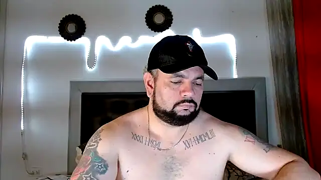 Snapshot of perverseveteranmanxxx chatting on 10-03-25, 09:49 perverseveteranmanxxx online show from 10-03-25, 09:49