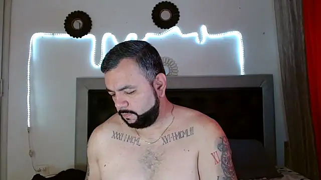 Snapshot of perverseveteranmanxxx chatting on 10-04-25, 02:29 perverseveteranmanxxx online show from 10-04-25, 02:29